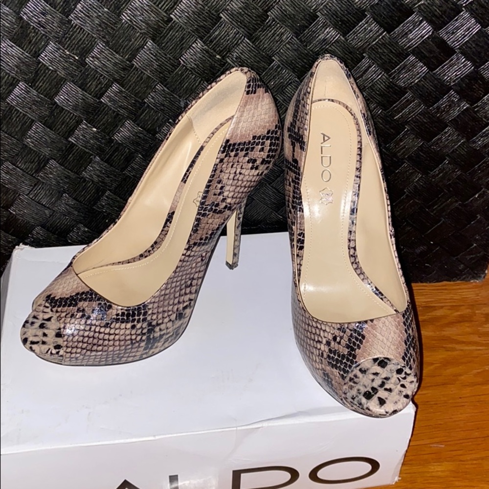 Snakeskin pumps